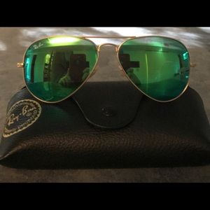 Ray bans aviators with lime green tinted lenses
